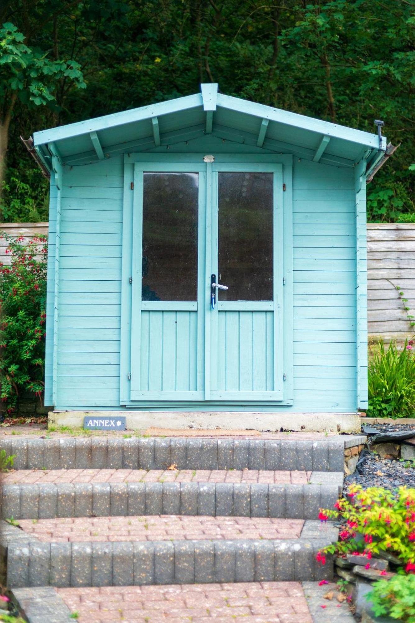 Riverside Bothy In Heart Of Scenic Harbour Village Solva Extérieur photo