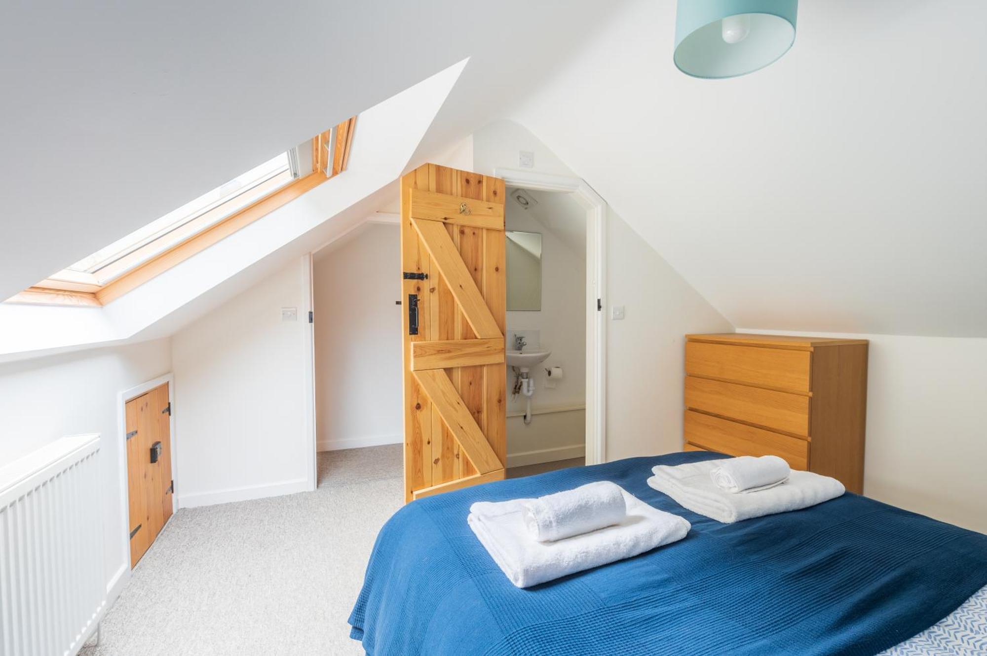 Riverside Bothy In Heart Of Scenic Harbour Village Solva Extérieur photo