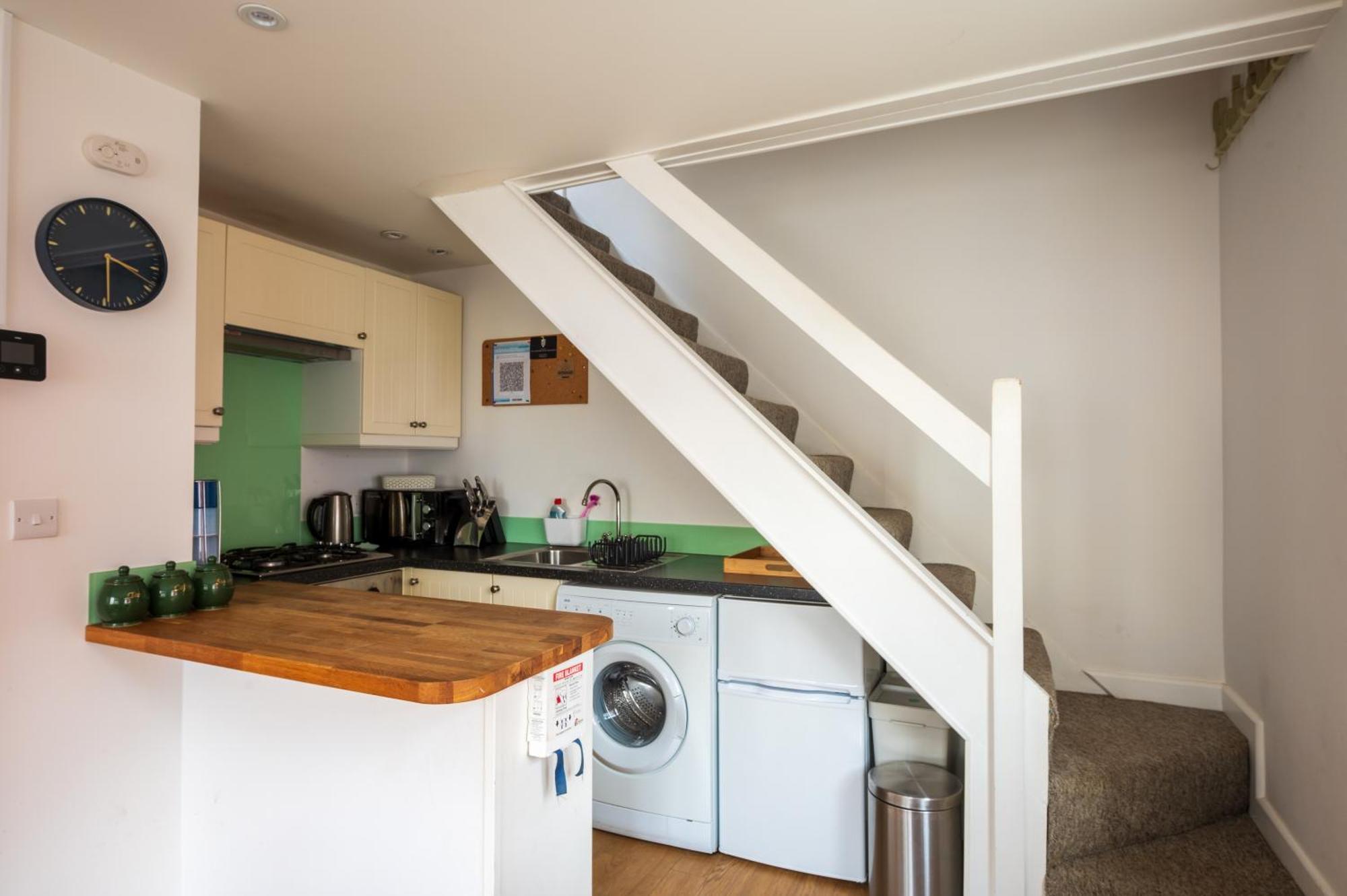 Riverside Bothy In Heart Of Scenic Harbour Village Solva Extérieur photo