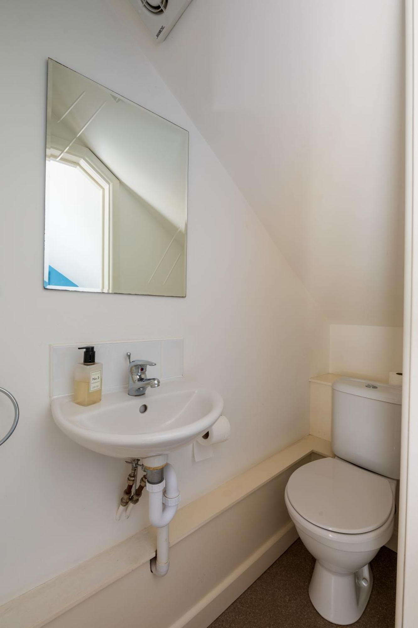 Riverside Bothy In Heart Of Scenic Harbour Village Solva Extérieur photo